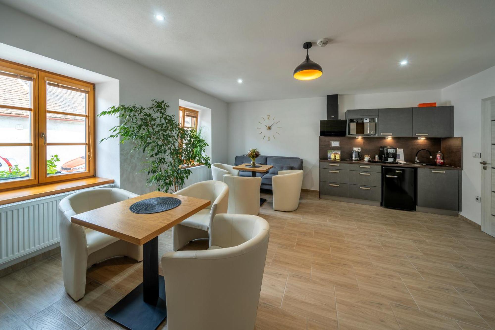 Apartmany Pod Namestim 2 Telč Exteriör bild