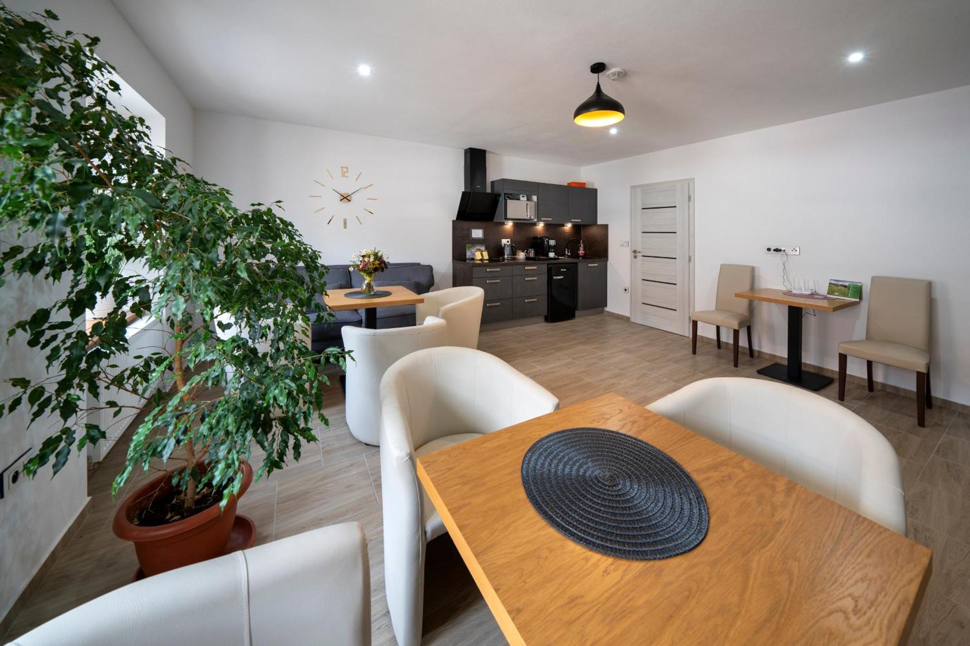 Apartmany Pod Namestim 2 Telč Exteriör bild